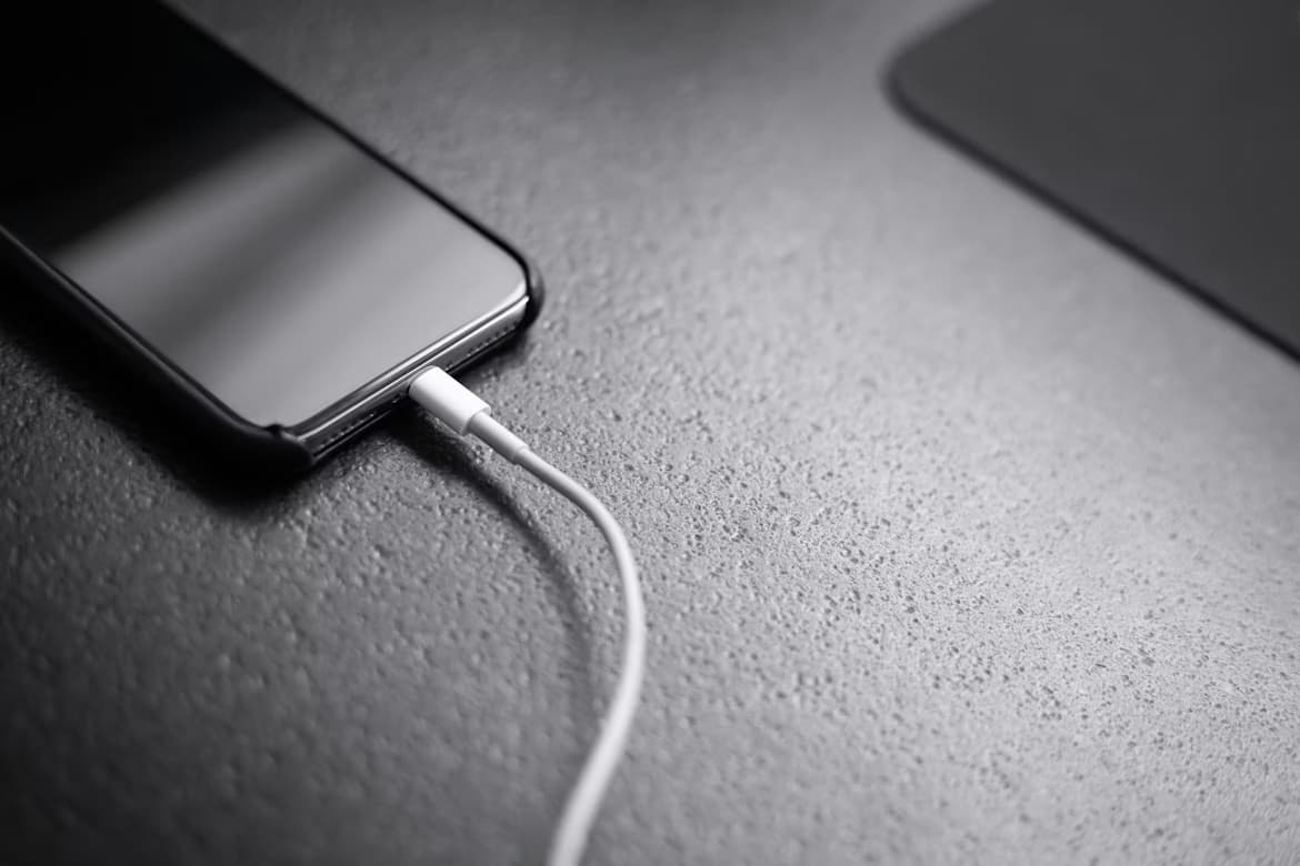 iPhone ne Charge Plus ? 4 Causes et Solutions de Réparation
